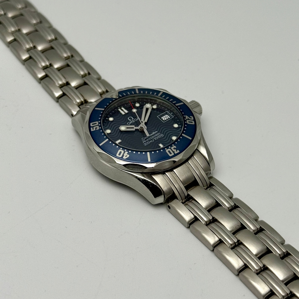 Omega Seamaster Professional 300M Lady 